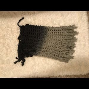 Knitted scarf